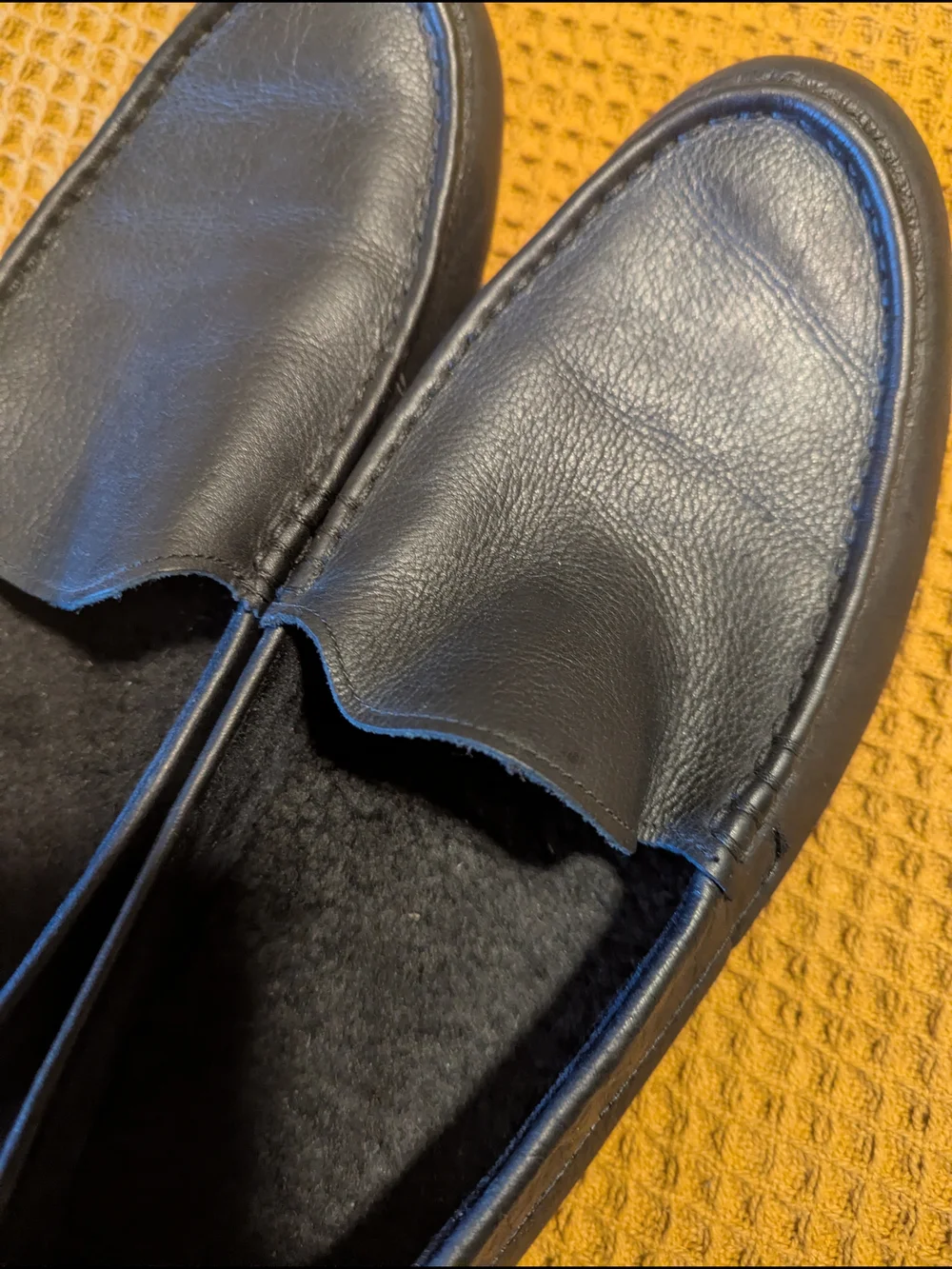 Vionic Men's Black Leather Slip-On Loafers, 13
